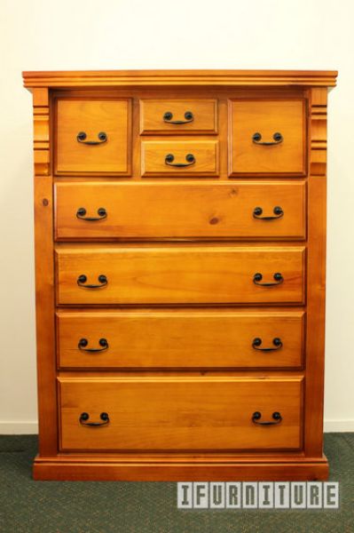 Riverdale 8 Drawer Scotch Chest