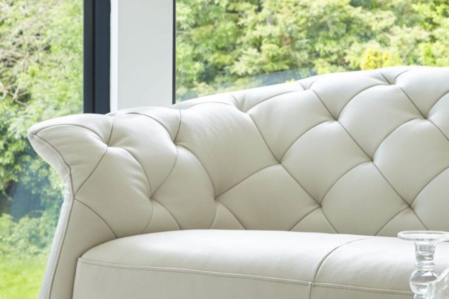 TORONTO Genuine Leather Button Tufted Daybed/Chaise Longue