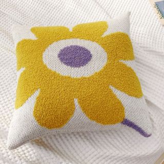 Picture of DAISY Floral Style Square Jacquard Cushion with Inner (45cmx45cm) - White Base Yellow Daisy