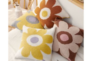 Picture of DAISY Floral Style Square Jacquard Cushion with Inner (45cmx45cm)