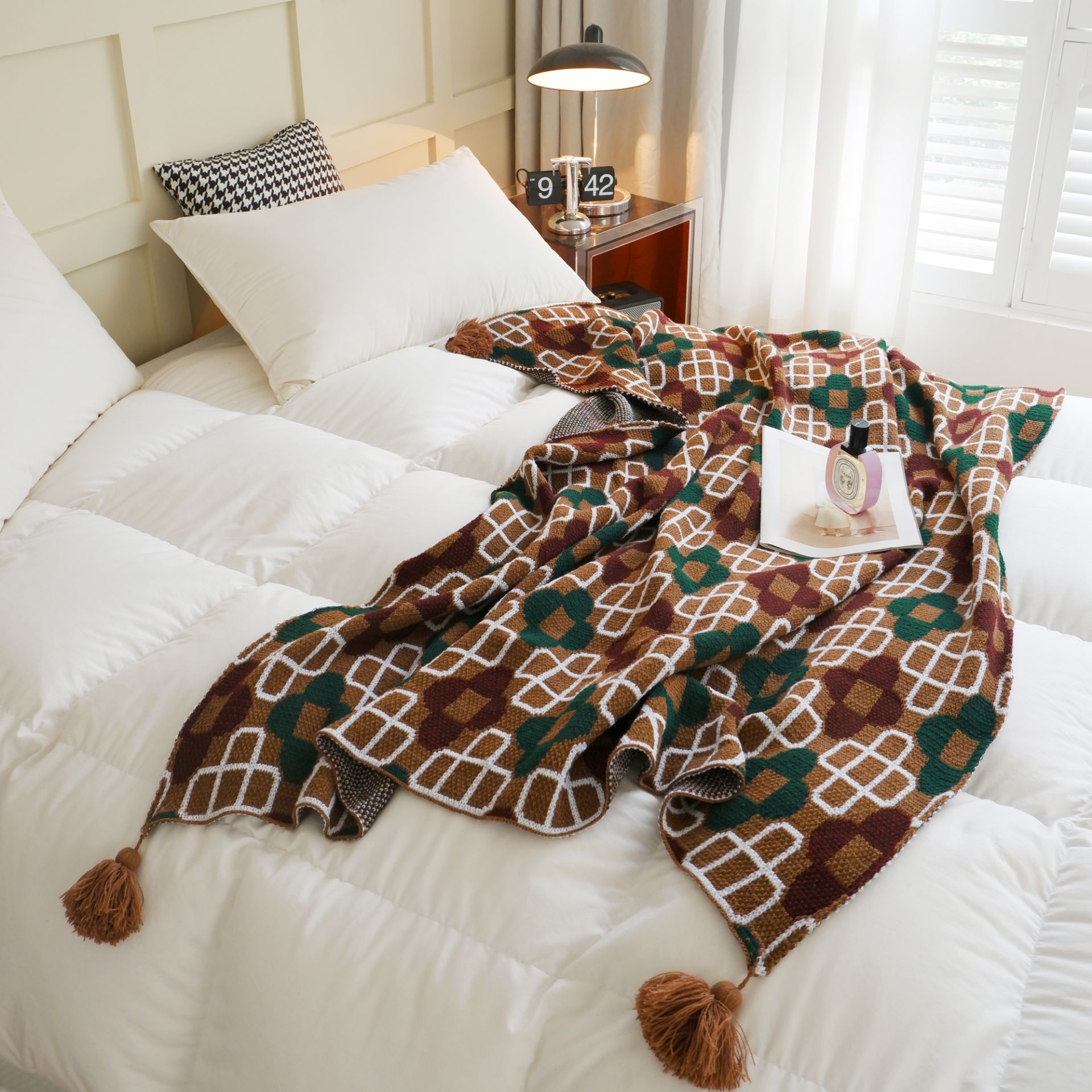 PROVINCE Knitted Throw Blanket with Tassels 130cmx170cm (GreenCoffee