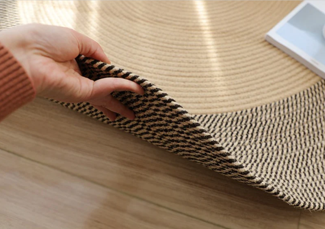 Modern Boho Style Round Woven Jute Rug (White & Natural)