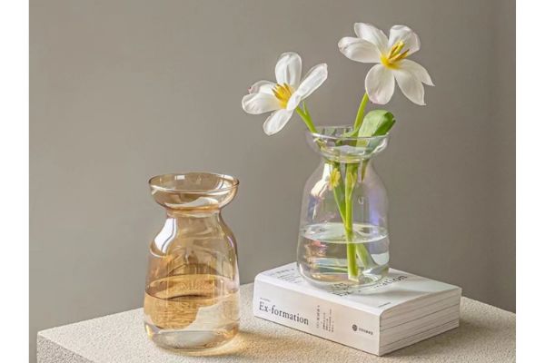 Picture of CONICAL Colourful Glass Vase in Four Colours