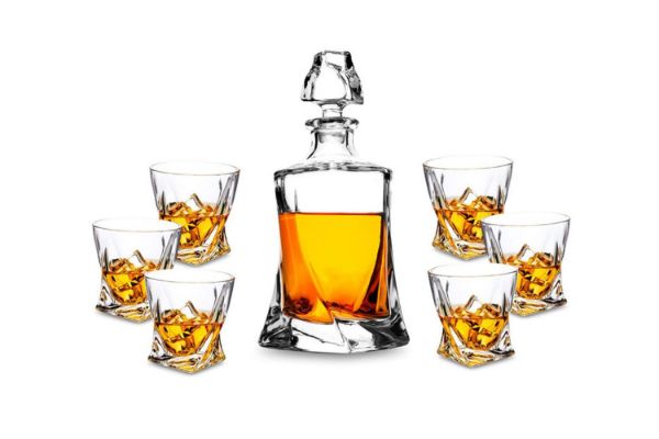 Picture of M13684 Whisky Decanter Set with 6 Glasses