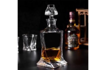 Picture of M13684 Whisky Decanter Set with 6 Glasses