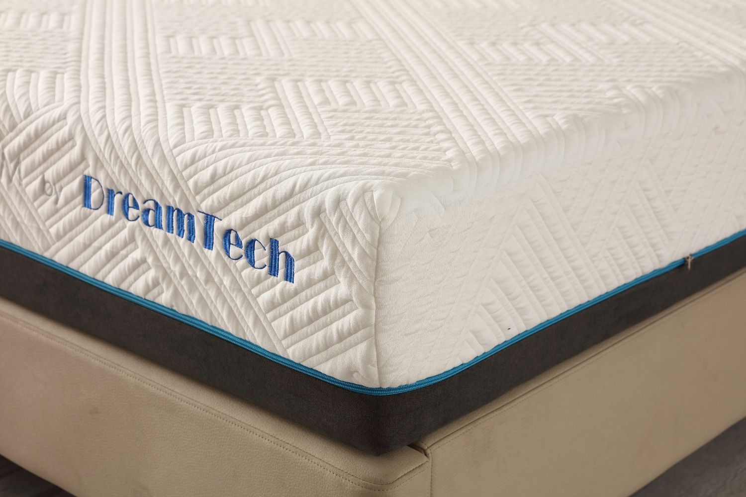 CLOUDREST Gel Memory Foam Mattress in Single/King Single/Double/Queen Size