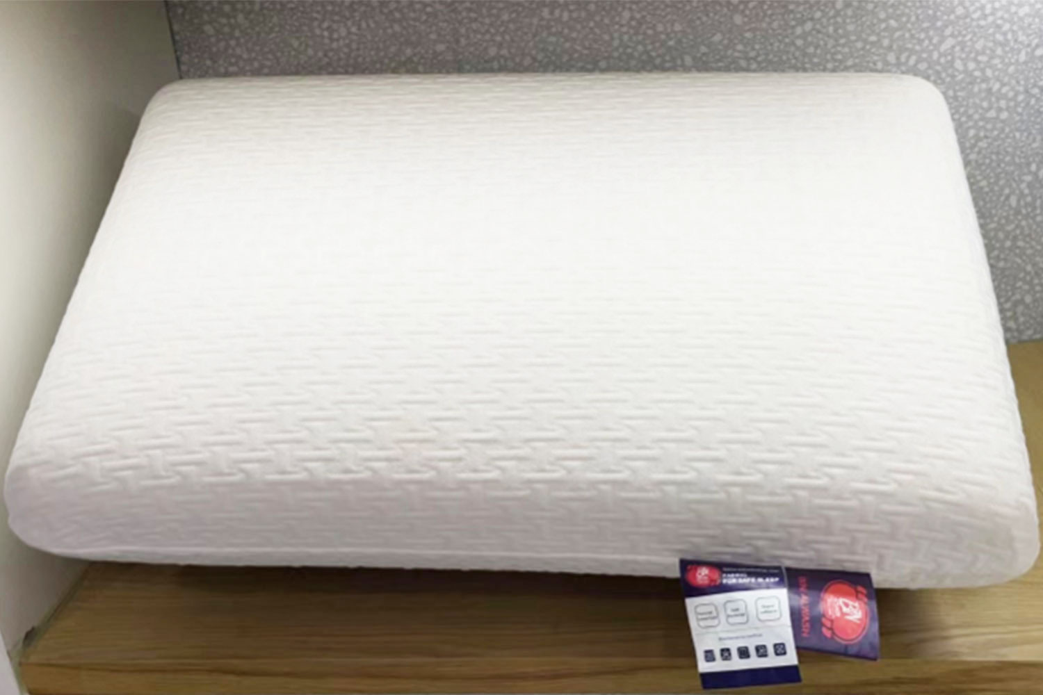 SIMBA Knitted Memory Foam Bread Pillow