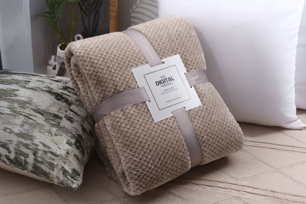 Picture of Soft Pineapple Grid Blanket (150x200) - Khaki