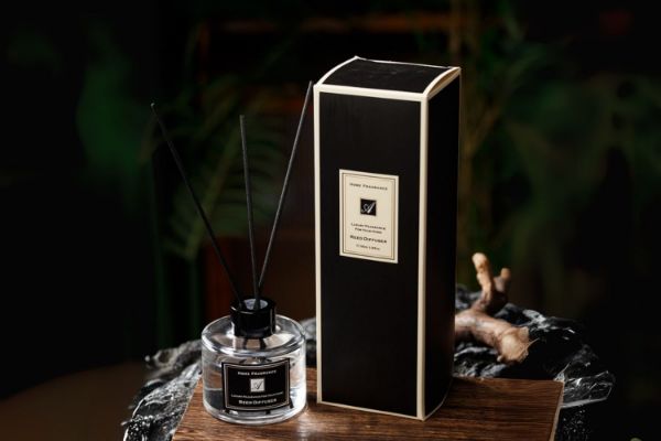 Picture of 392-011 Home Fragrance Reed Diffuser Signature Scent (100ml Each) - Rosemary & Lavender