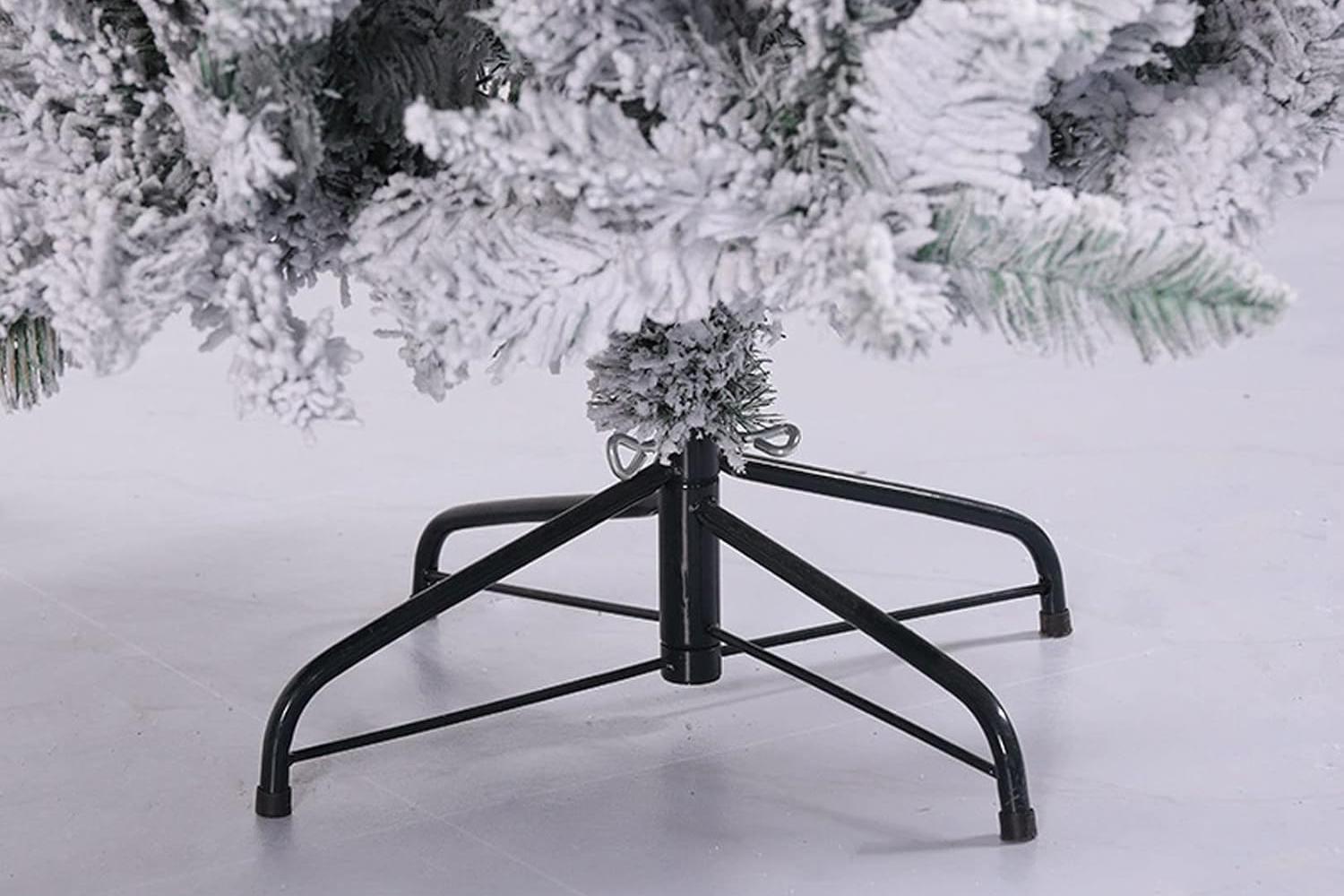 ARTIFICIAL Snow-covered Christmas Tree - H150cm