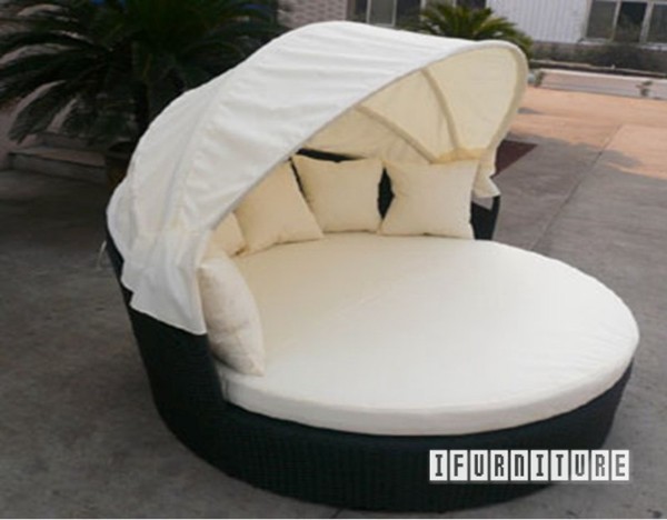 Picture of [FLOOR MODEL CLEARANCE]HUKA Rattan Daybed